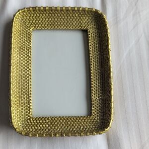 Luxurious Gold Textured Picture Frame Easel Back